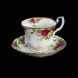 Royal Albert Tea Cup and Saucer Made in England